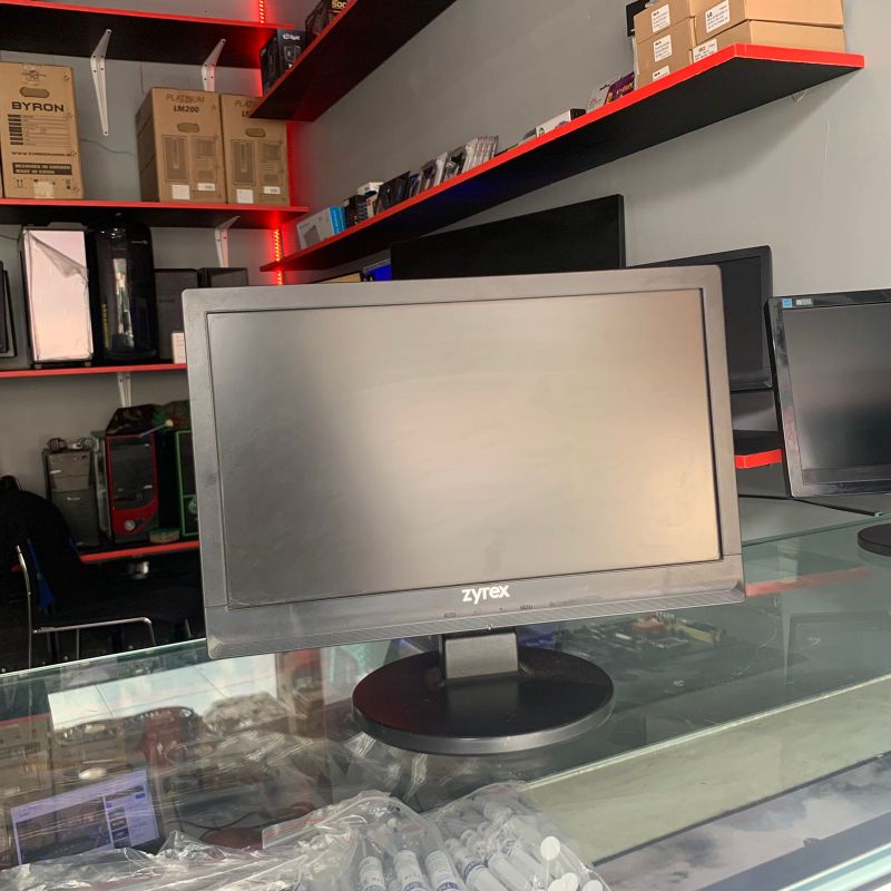 LCD MONITOR 16 INCH