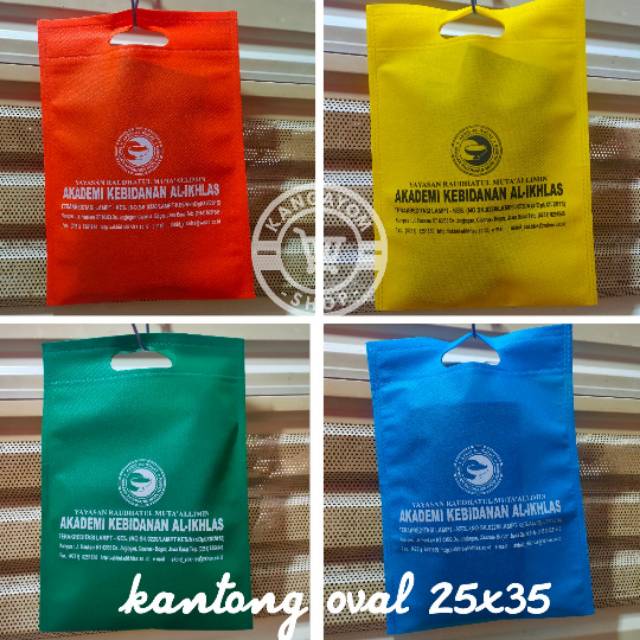 

Kantong oval 25x35 / tas spunbond oval 25x35/ tas oval / goodie bag oval / tas promosi
