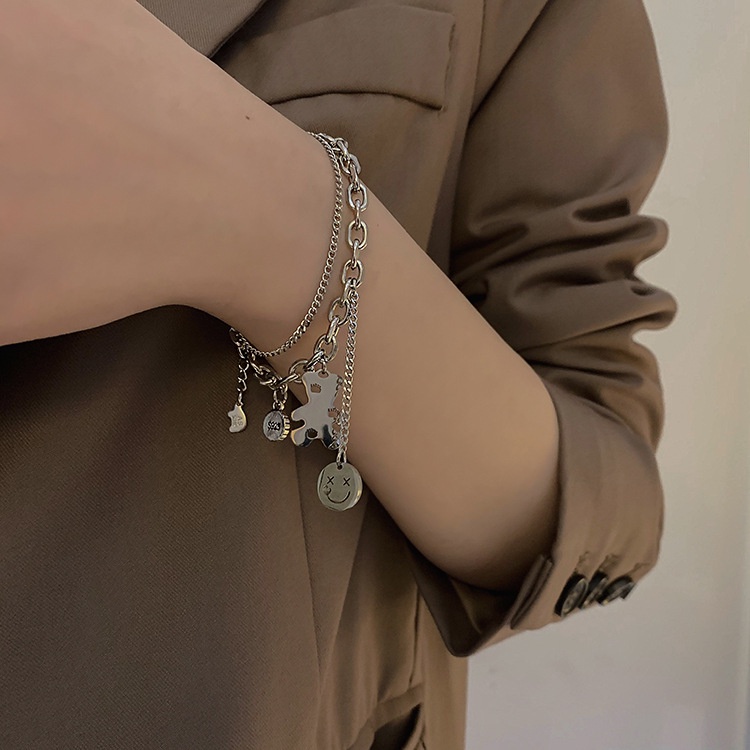 Gelang Tangan Rantai Banyak Lapis Aksen Beruang Tersenyum Warna Permen Gaya Hip Hop Untuk Wanita