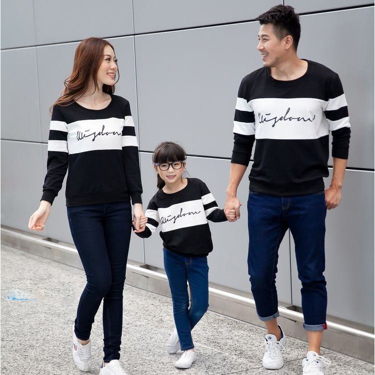  Baju  Couple  Untuk 3 Sahabat  Model Baju  Terbaru