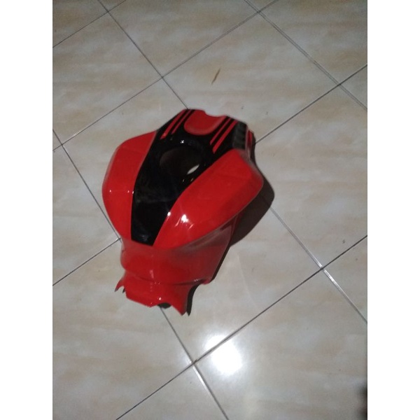 Cover tengki Yamaha R15 v1 v2 YZF R15 V1 V2 BESIC R1 merah list hitam