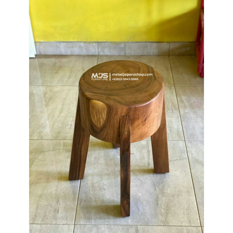 Stool potongan kayu trembesi bundar