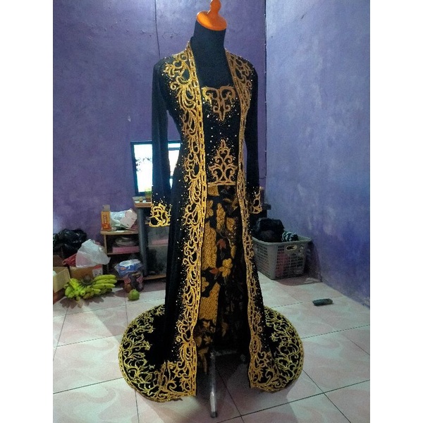 kebaya bludru full payet jepang/kebaya kutubaru payet jepang