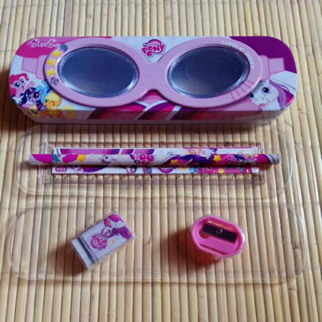 

Pensil set alat tulis import karakter little pony kaleng pink kacamata