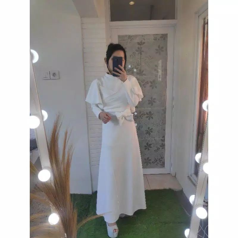GAMIS Dress 70734 TITANIUM SCUBA Fashion Muslim CLARA RANA MAXI prewed gamis Prewedding dress muslim-Putih SUPER
