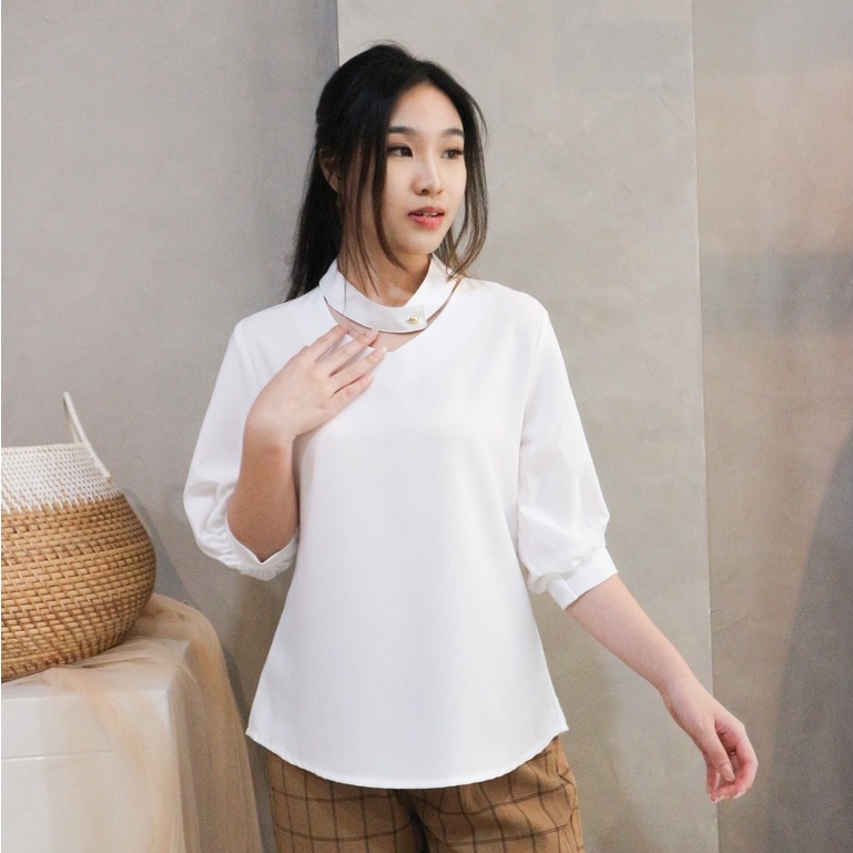 Cammomile Blouse Wanita 1808042-3