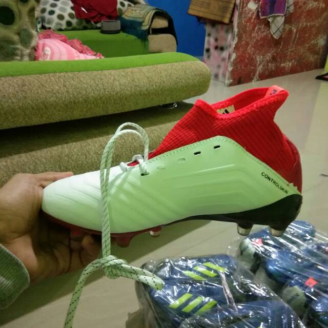 Adidas predator upper ori