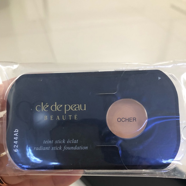 cle de peau radiant stick foundation