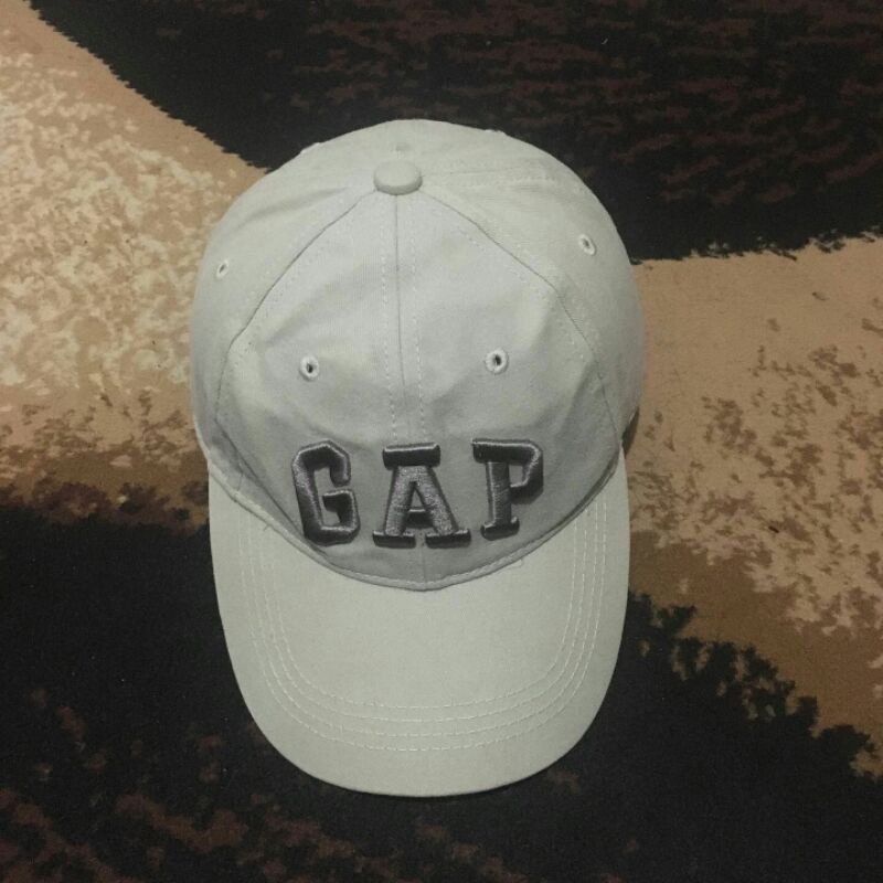 Topi second gap