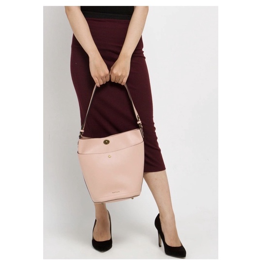 READY HUSH PUPPIES SAFFRON BUCKET L TAS WANITA BRANDED