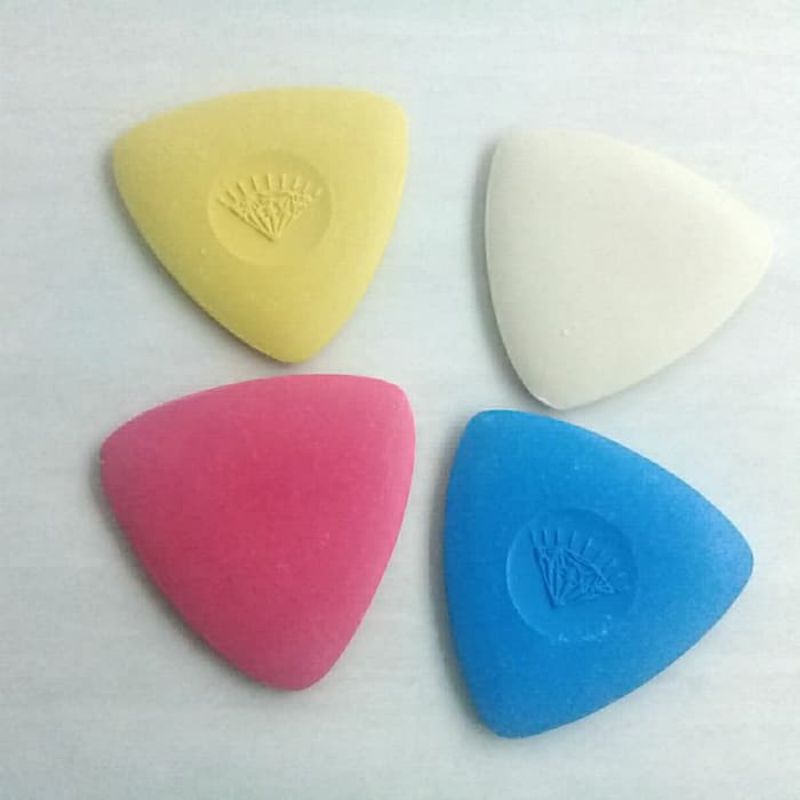 kapur jahit segitiga