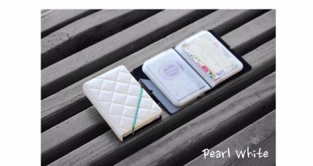 DIAMOND CARD HOLDER