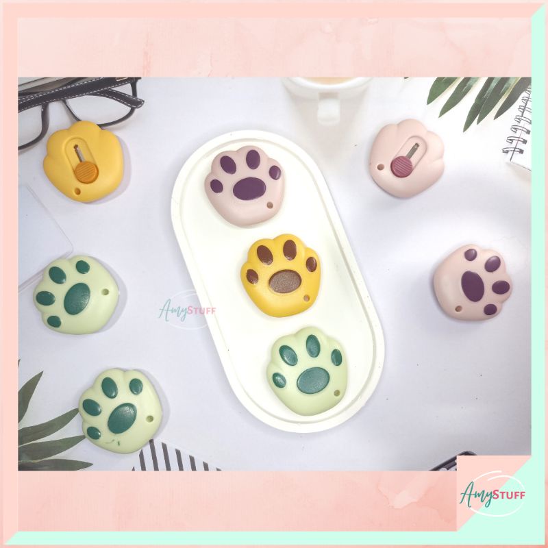 

Cutter Mini Bentuk Telapak Kucing / Paw