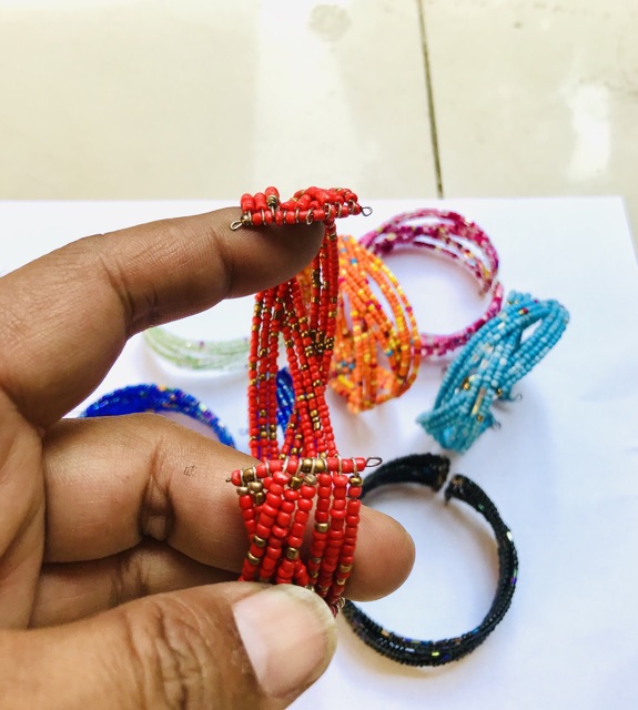 Gelang tangan wanita / gelang manik manik