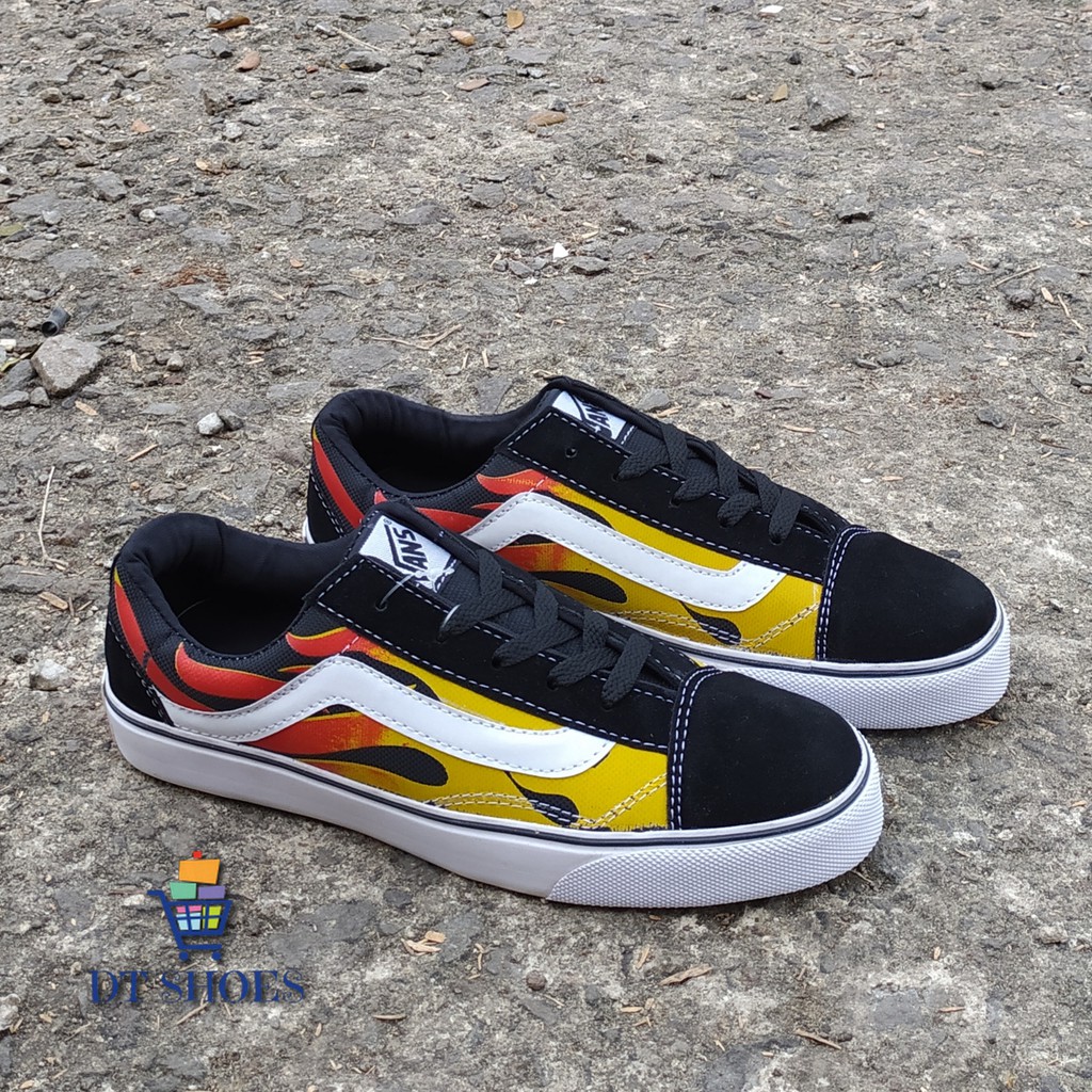 Sepatu Pria Vans Old Skool Flame On fire Lidah Api Gradasi Warna Termurah