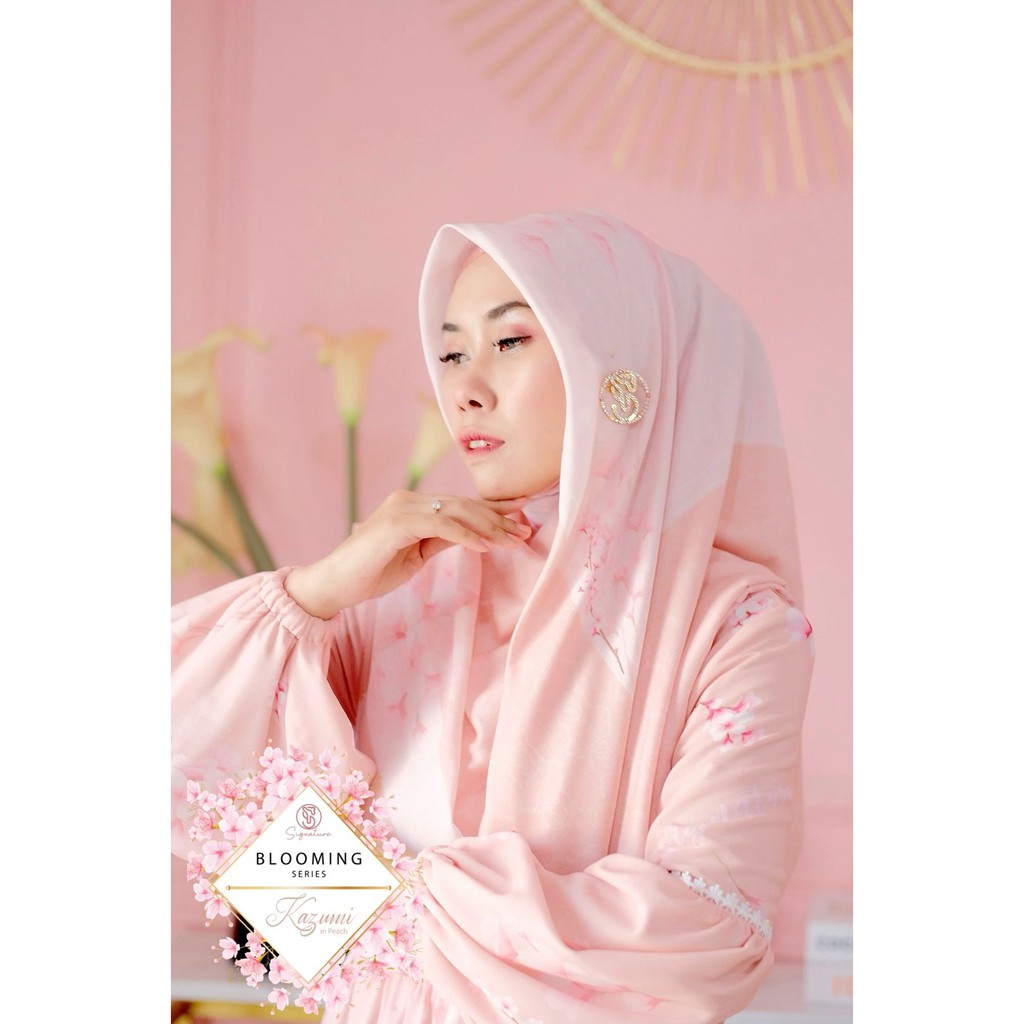 Kazumi in Peach (YS SIGNATURE)