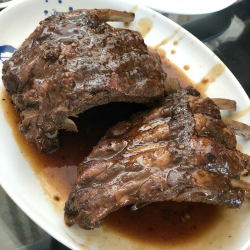 

Premium seasoned pork ribs