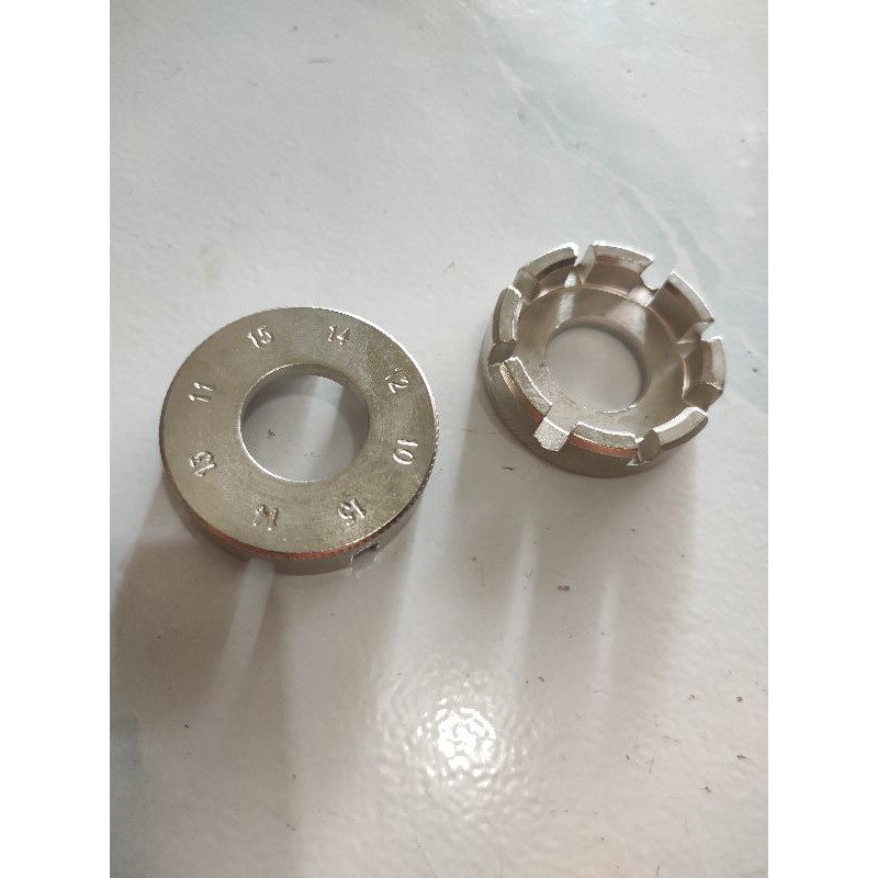 KUNCI JARI JARI SEPEDA MOTOR
