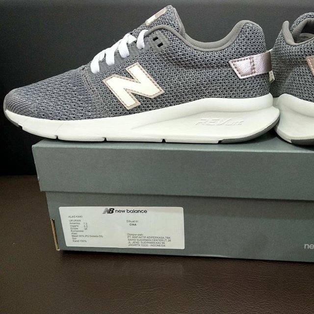 sepatu sport new balance