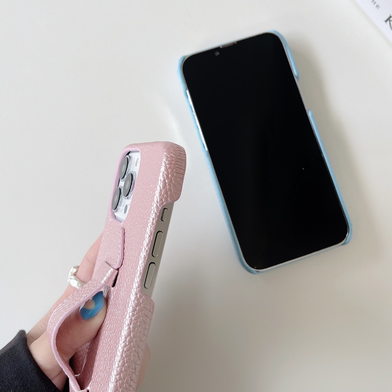 Case Bahan Kulit Tekstur Litchi Dengan Wristband Untuk iPhone 11 12 13 Pro Max