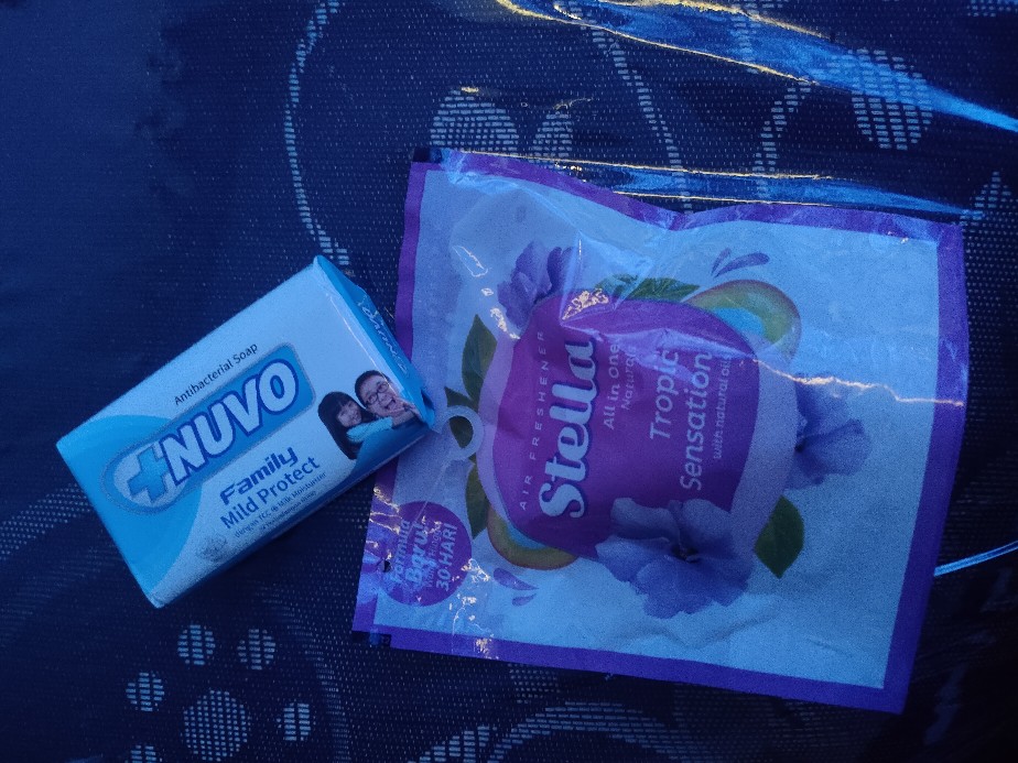 Stella All In One Pengharum Ruangan 42 Gr