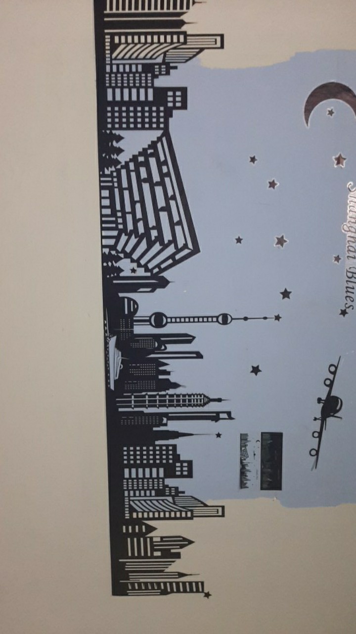 Stiker Dinding Glow In The Dark 60x90cm Menyala Gelap Motif Karakter Kota Shanghai Cina Dekor Kamar