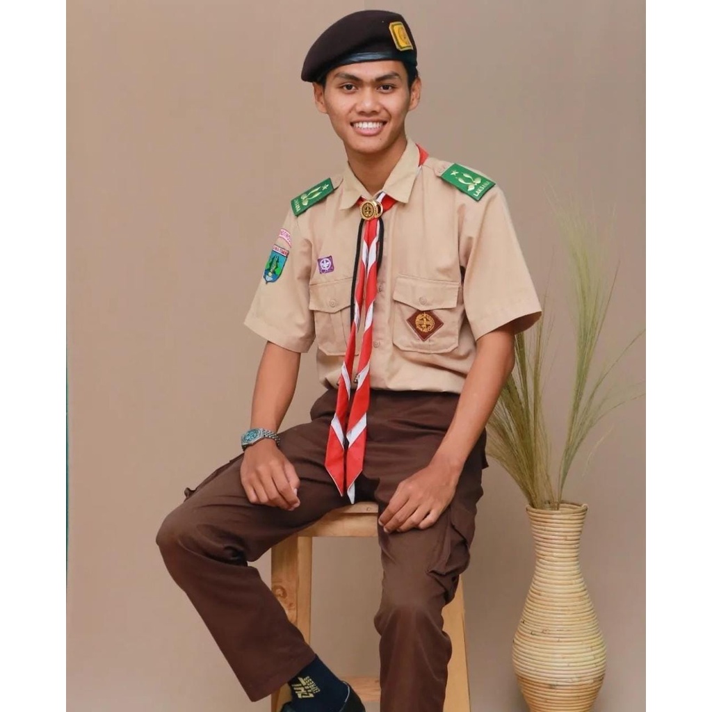 Topi baret  pramuka laki-laki untuk SD,SMP,SMA ,bahan bludru halus dan tebal
