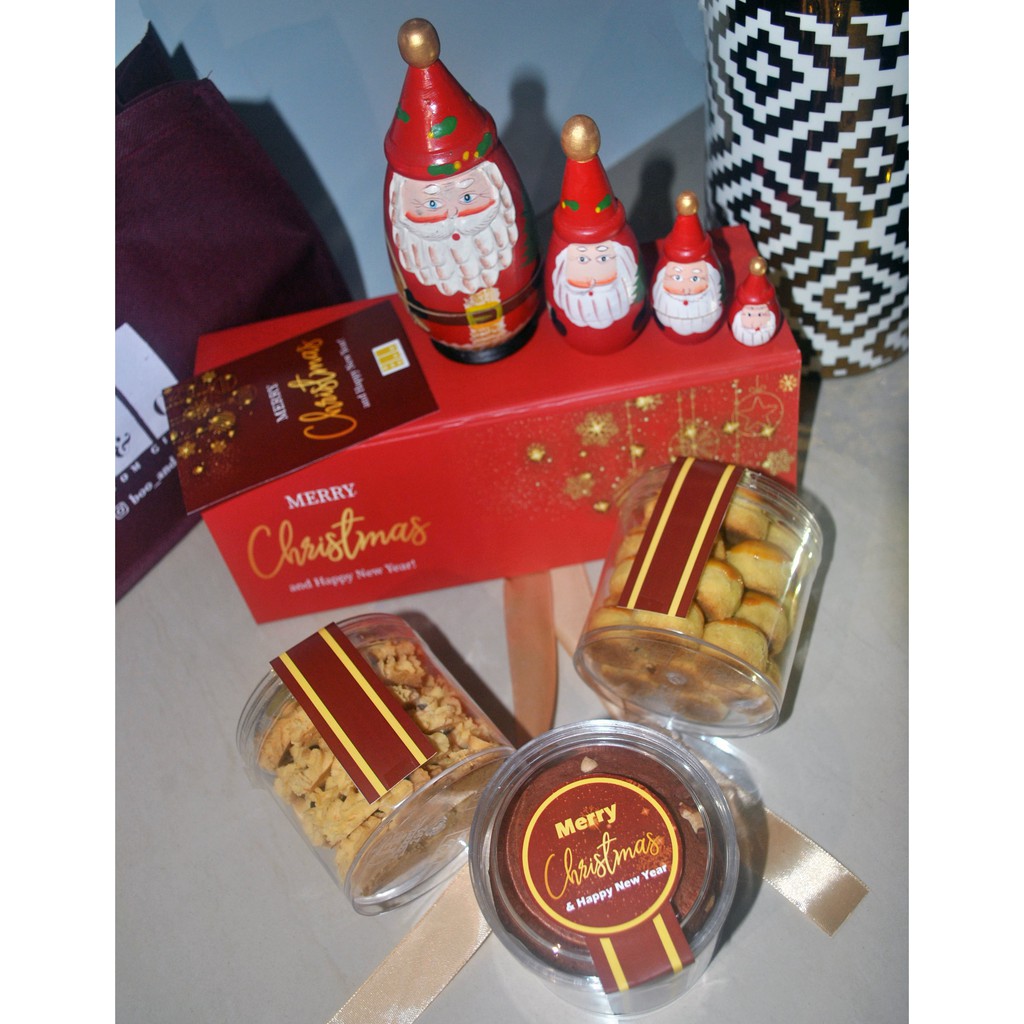 

Hampers Parsel Paket Natal Kue Kering - Paket B