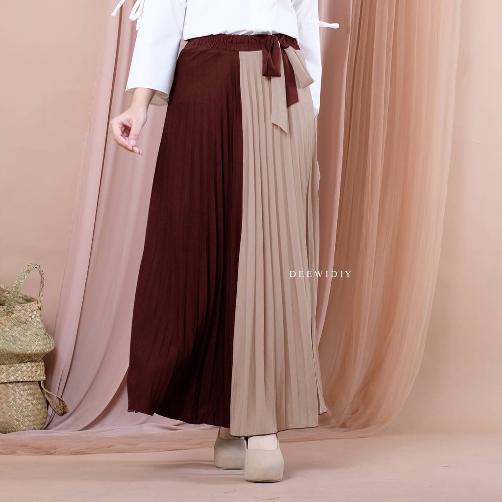 ROK PANJANG PLISKET AKSEN KANCING - KIREINA BUTTON PLEATS SKIRT DEEWIDIY