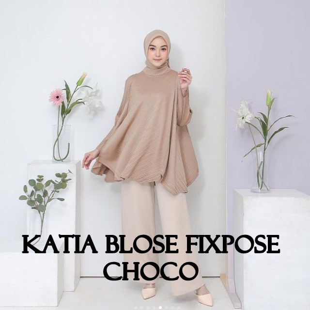 KATIA BLOUSE FIXPOSE