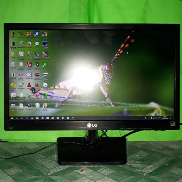 LED Monitor Komputer LG 20inch wide 20M37H HDMI