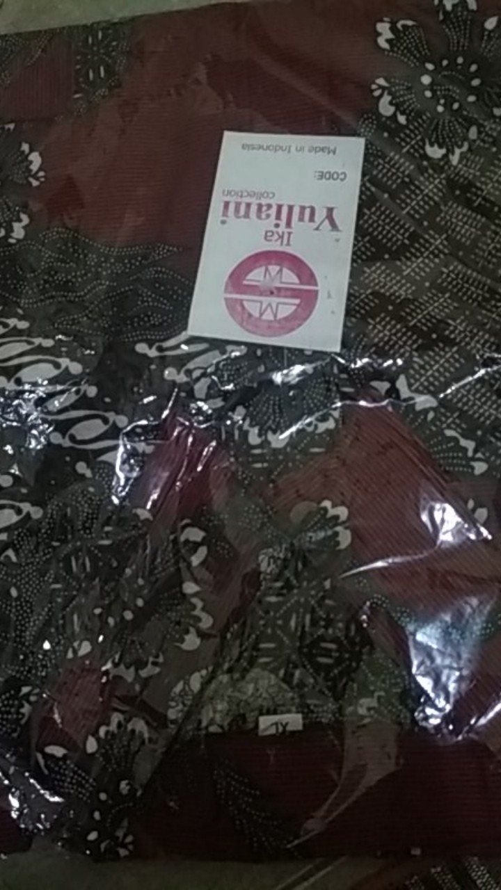 Batik Keluarga Ayah Ibu Anak