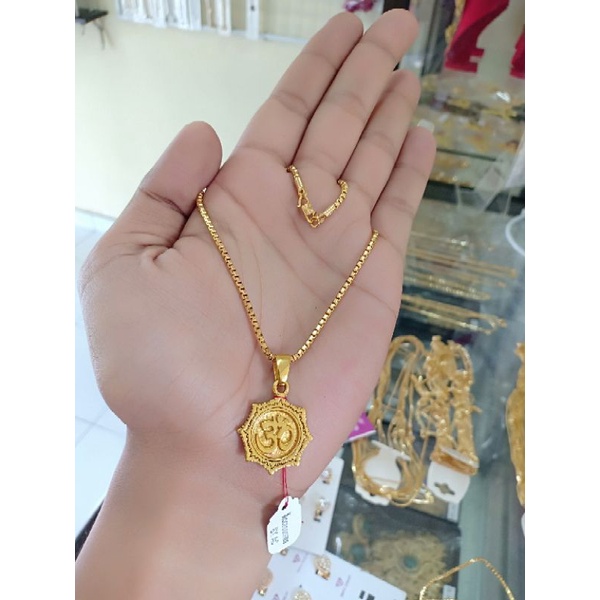 kalung dan liontin omkara