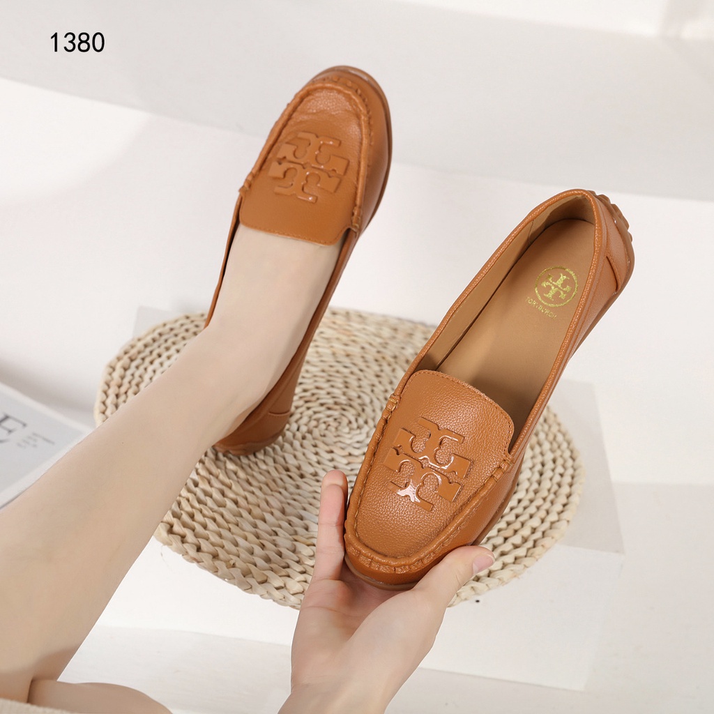 TB  1380 New Lowell Tumbled Leather Driver Moccasin Flats