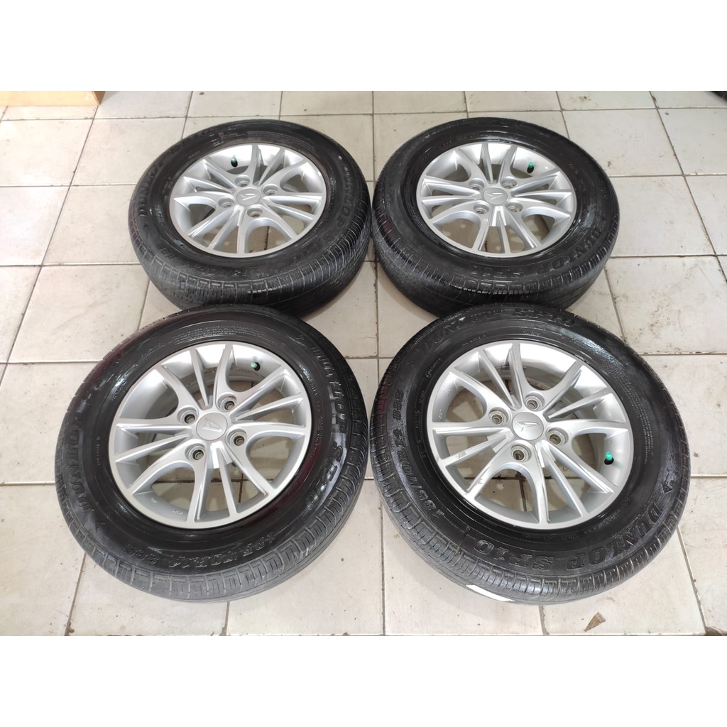 VELG MOBIL BEKAS OEM XENIA R14X5 ET 45 H4X114,3 PLUS BAN 185 70 BISA DI XENIA,AVANZA,LIVINA,KIJANG,P