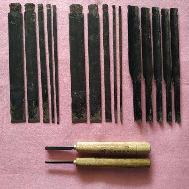 Pahat ukir kayu minimalis sederhana lengkap