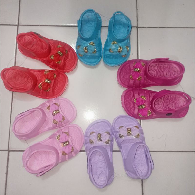 Sandal balita variasi pita/Sandal karet dulux 155E