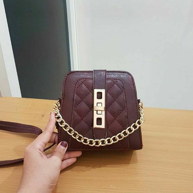 YOHANA SLINGBAG
