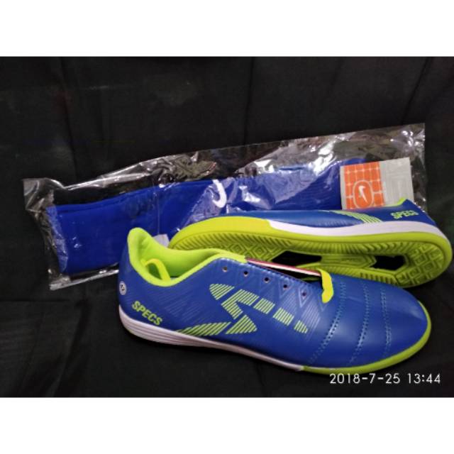 Sepatu futsal lokal real pict bonus kaos kaki