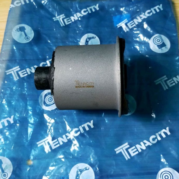 Bushing cross member belakang grand livina