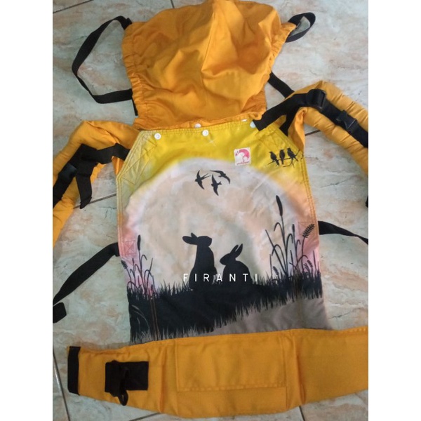 Gendongan Bayi SSC M-Shape Ergonomis Pembayun Standart Preloved