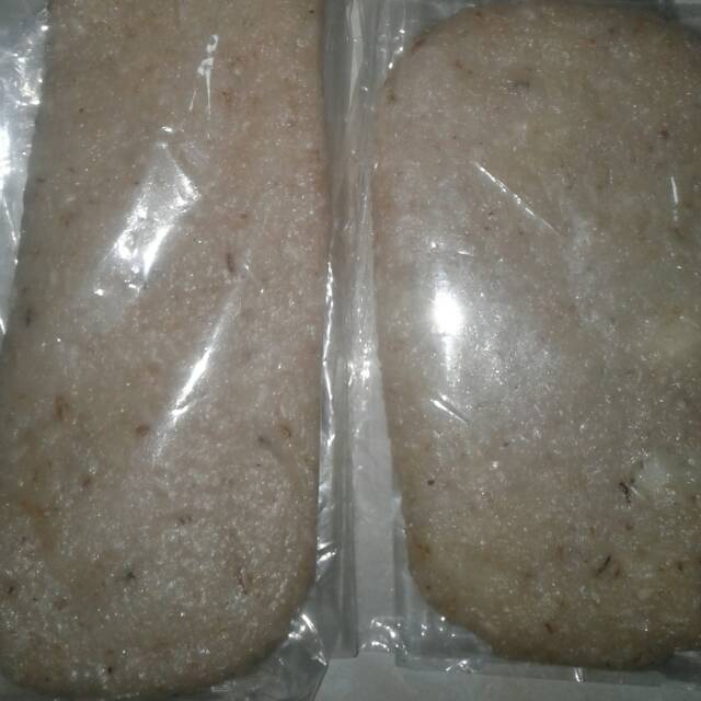 

ulen dibut dari beras ketan berat 200gr