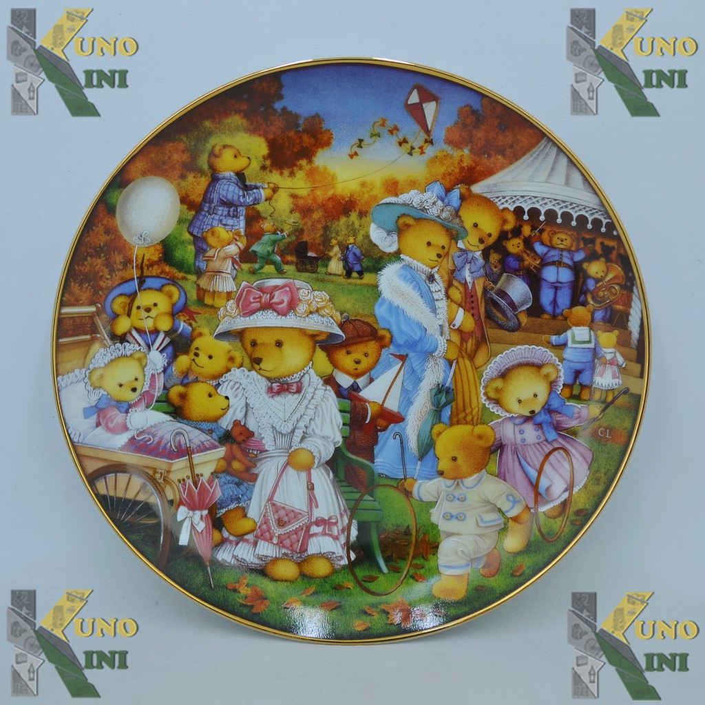 PAJANGAN PIRING TEDDY BEAR OUTING.