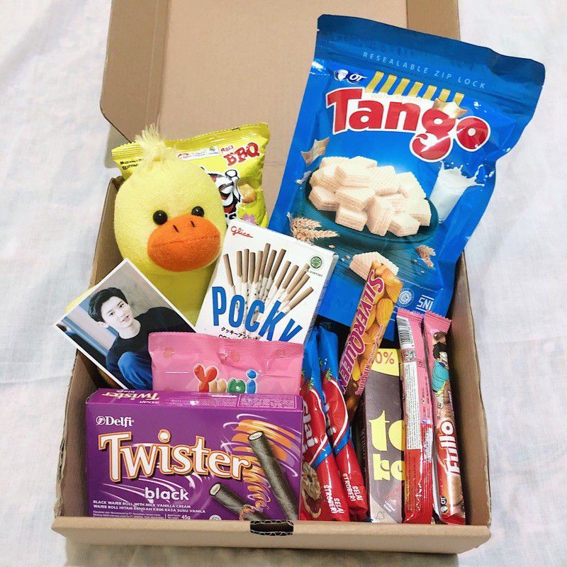 

READY GIFT BOX SNACK VALENTINE GIFT HADIAH KADO