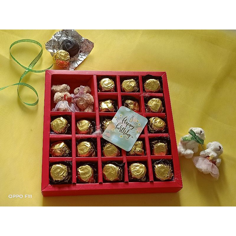 

Coklat Praline Paket Ulang tahun/ Paket valentine/ parcel ulang tahun/ parcel valentine