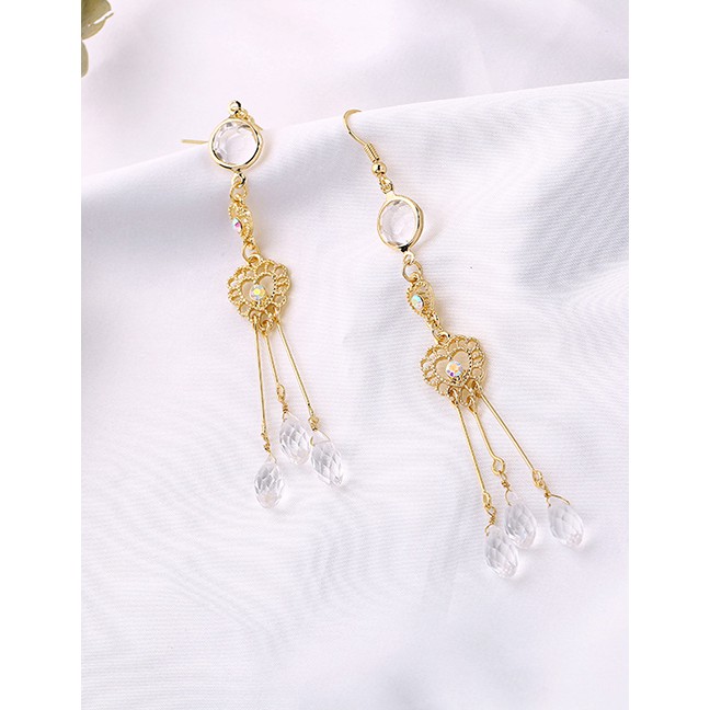 LRC Anting Gantung Fashion Gold Crystal Diamond Heart Shaped Acrylic Tassel Earrings F94057