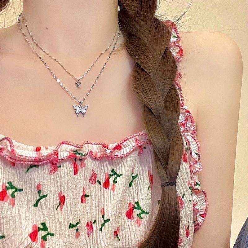 Kalung Rantai Klavikula Hias Liontin Kupu-Kupu Berlian Imitasi Bahan Logam Untuk Wanita