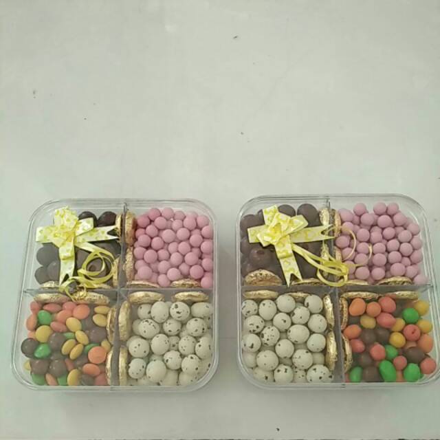 

Paket coklat toples isi 4