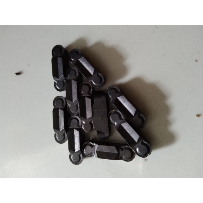 insert potong, pahat bubut potong RADIUS R3 KYOCERA