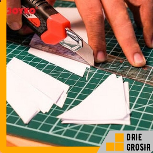 

PISAU CUTTER PAPER CUTER PEMOTONG KERTAS JOYKO CU-500R